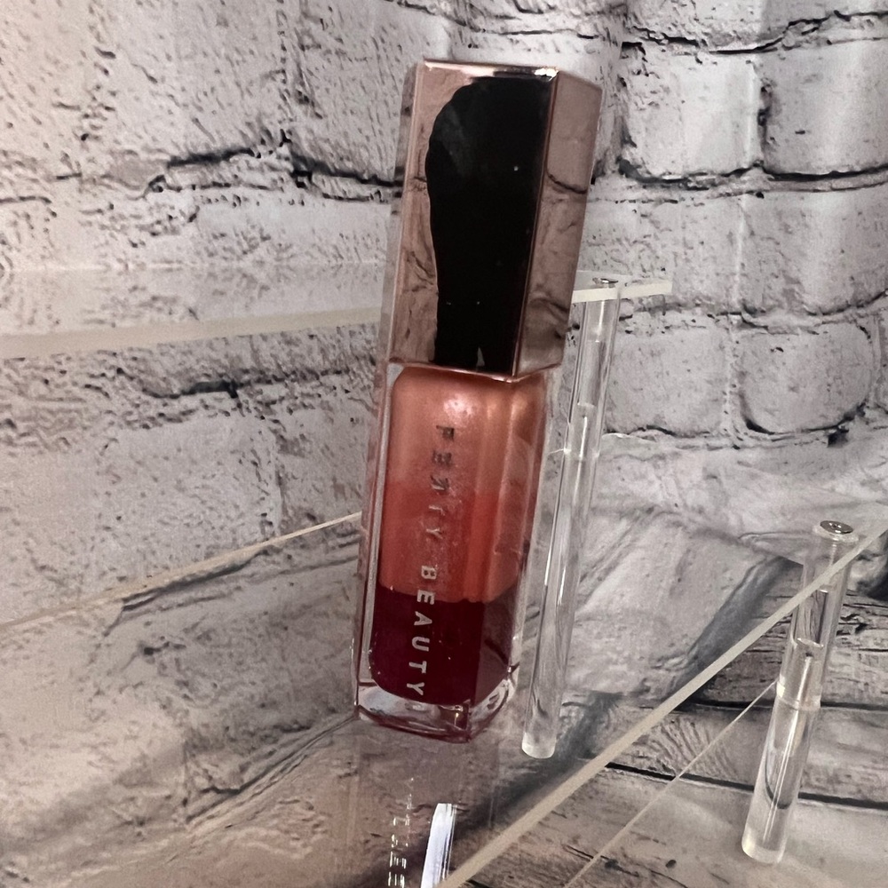 Fenty Beauty Gloss Bomb - Radiant Copper and Deep Berry